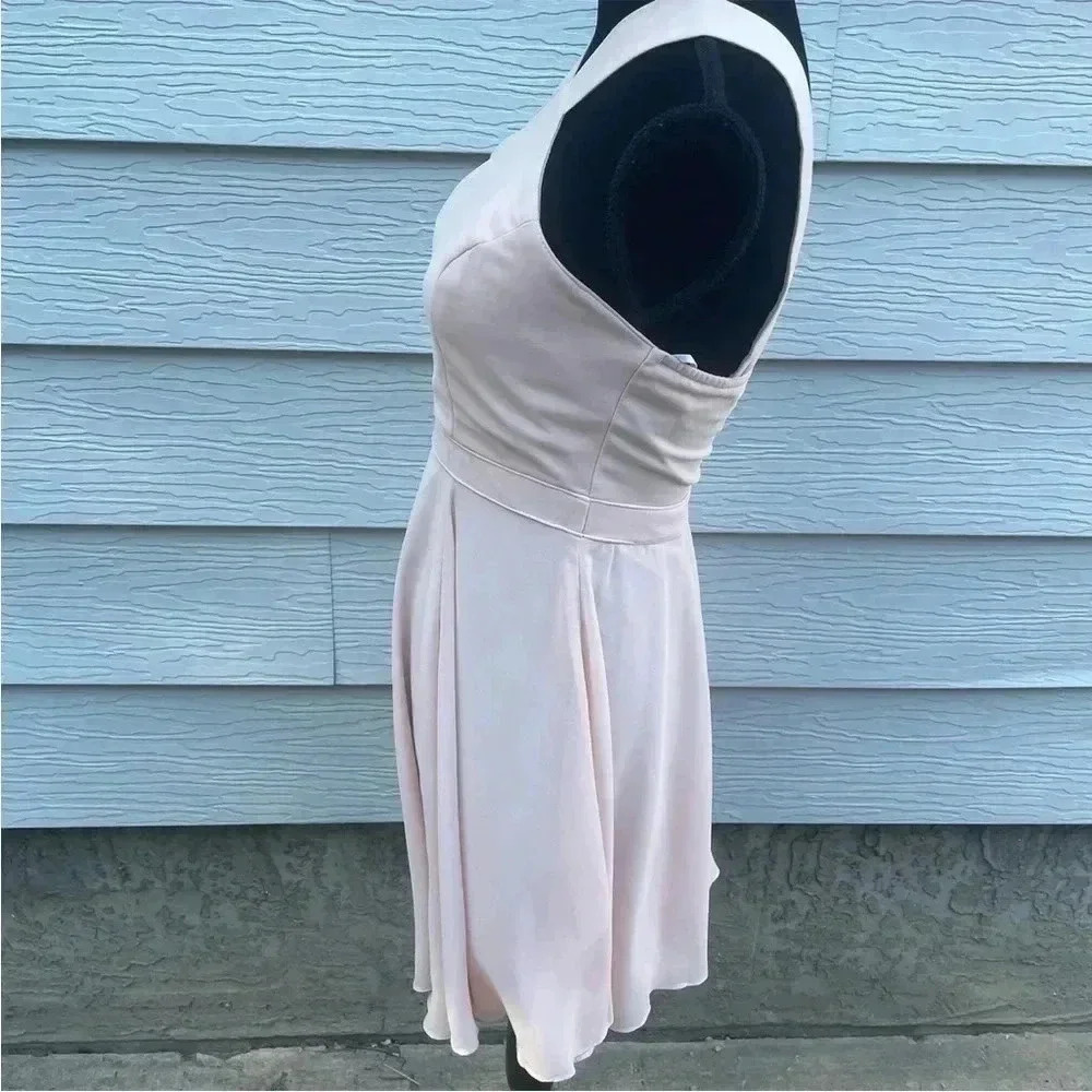 Lulu's  Dress - Picture 3 of 5